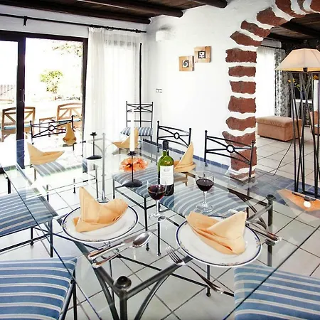 בית נופש Holiday Villas Kamezi Playa Blanca Ace03034 Oya פלאיה בלנקה