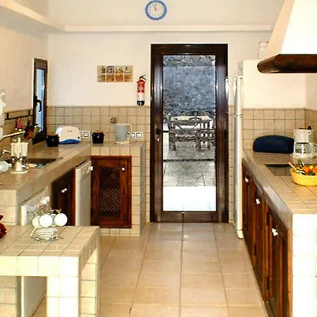 Holiday Villas Kamezi Playa Blanca Ace03034 Oya Vakantiehuis